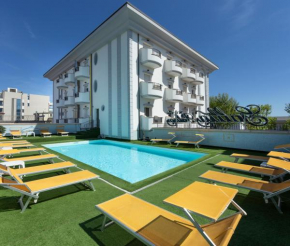  Hotel Gallia Palace  Римини